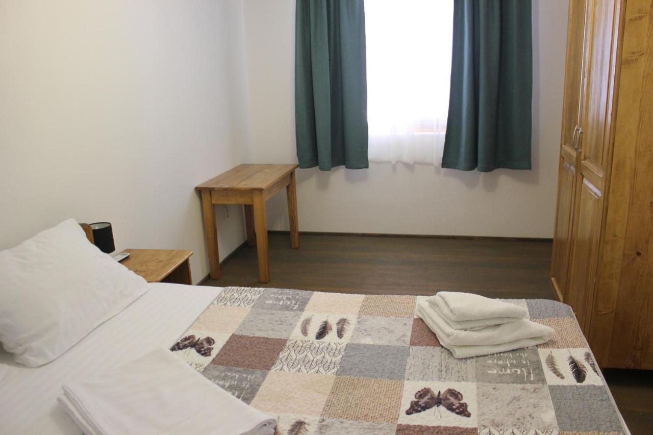 Hotel Cerdacul Cu Stuf Sfântu Gheorghe Esterno foto