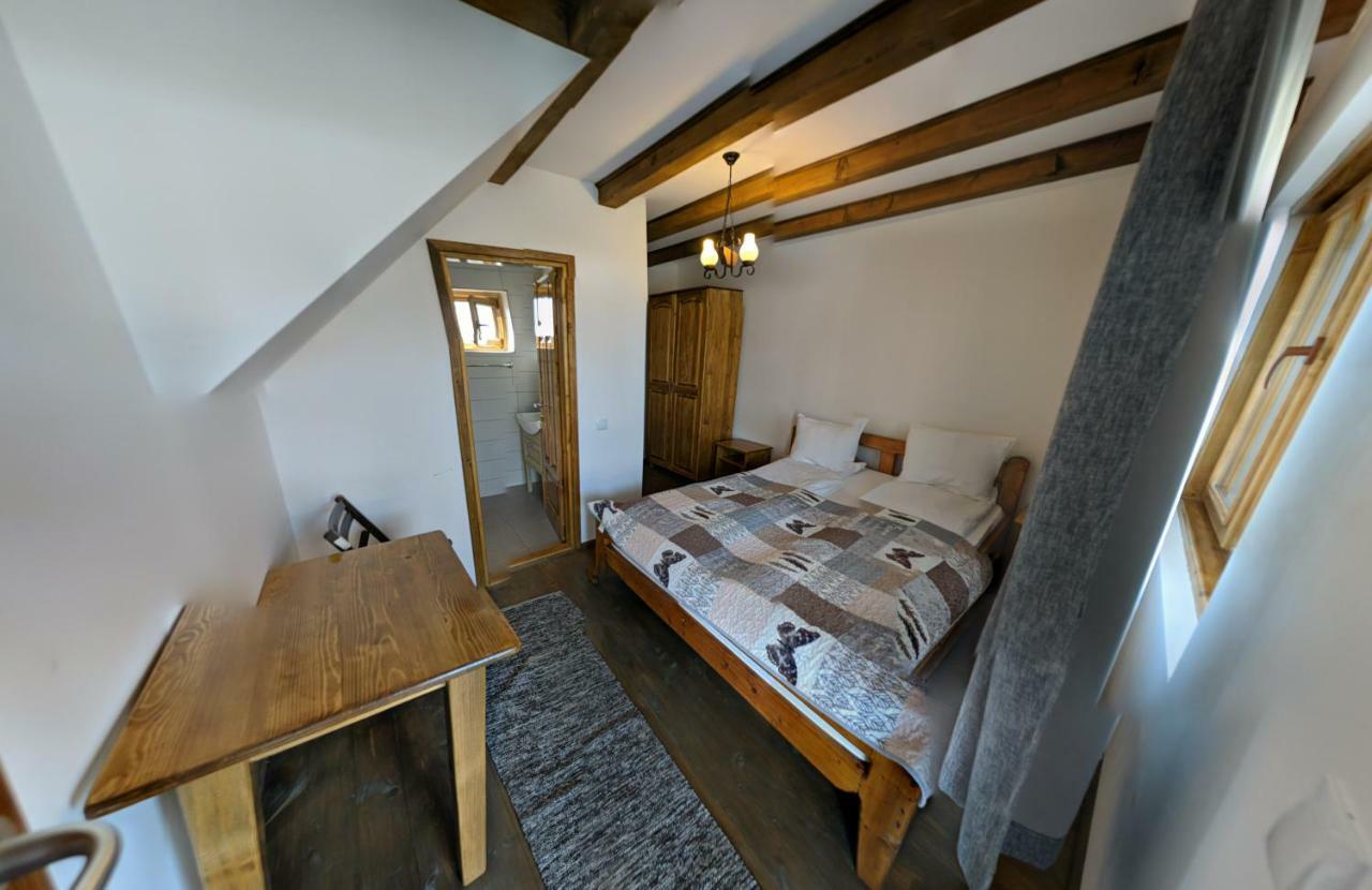 Hotel Cerdacul Cu Stuf Sfântu Gheorghe Esterno foto